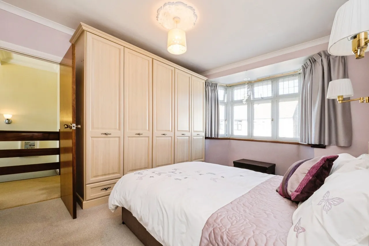 Globe Road, Hornchurch, RM11, photo 24