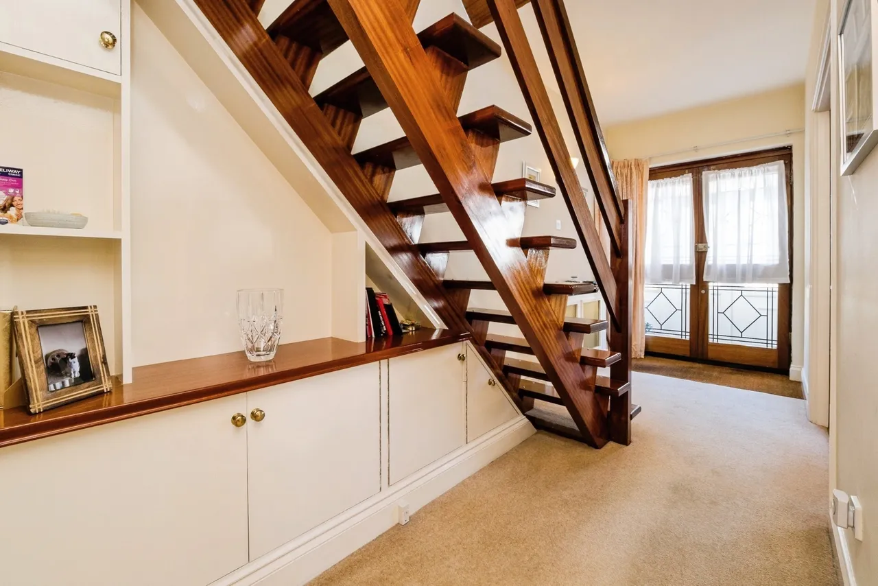 Globe Road, Hornchurch, RM11, photo 16