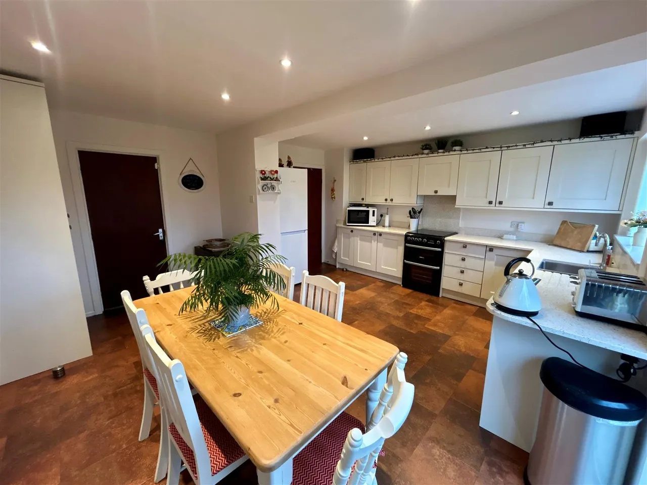 Gleneagles Road, Heald Green, photo 7
