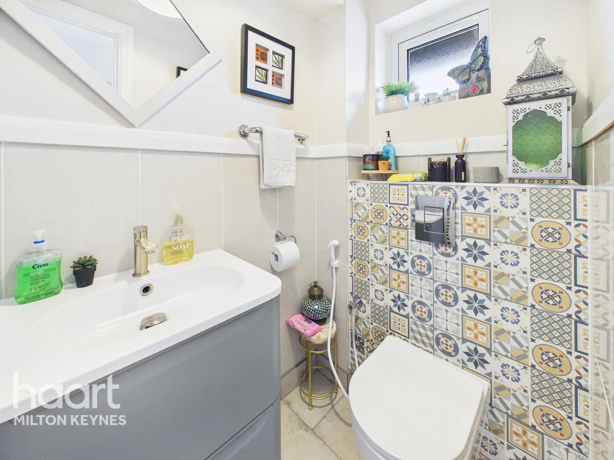 Morebath Grove, Milton Keynes, MK4, photo 3