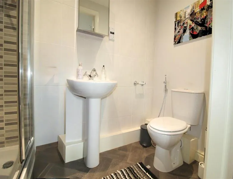 Boddens Hill Road, Stockport, photo 9