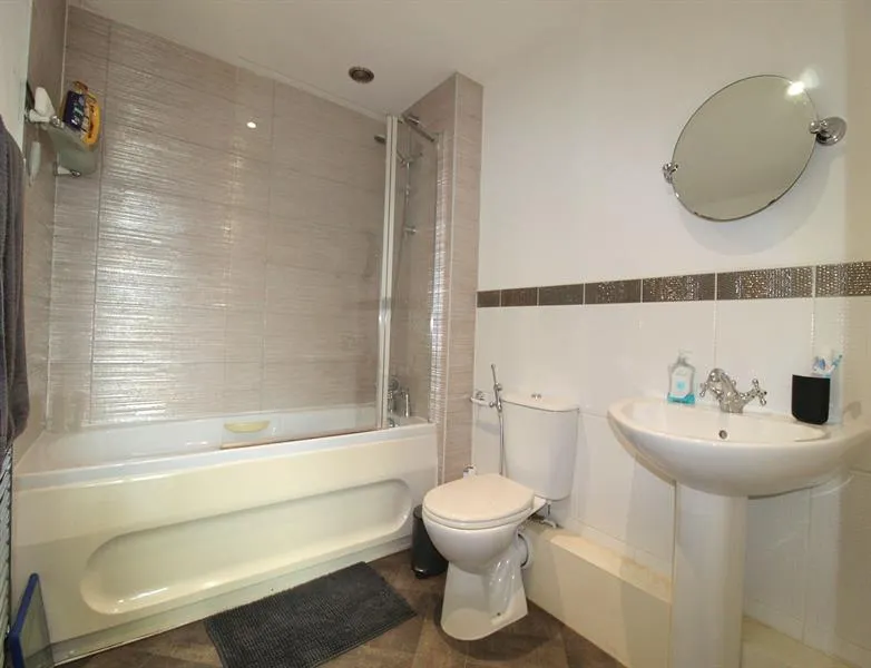 Boddens Hill Road, Stockport, photo 11
