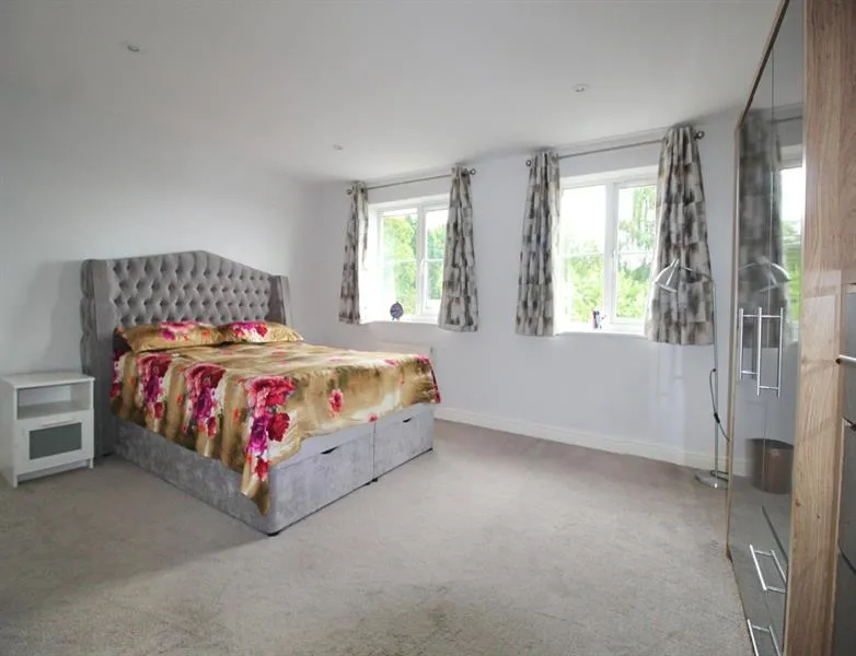 Boddens Hill Road, Stockport, photo 8