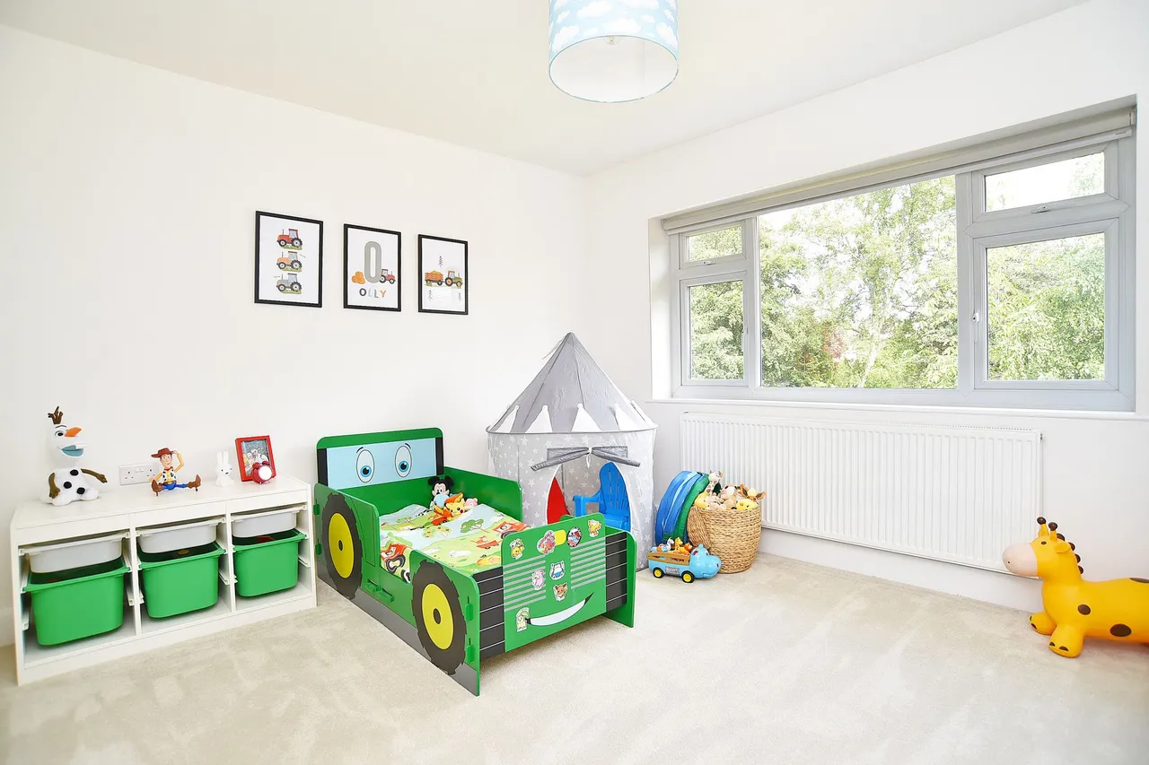 Wayside Crescent, Harrogate, HG2, photo 18