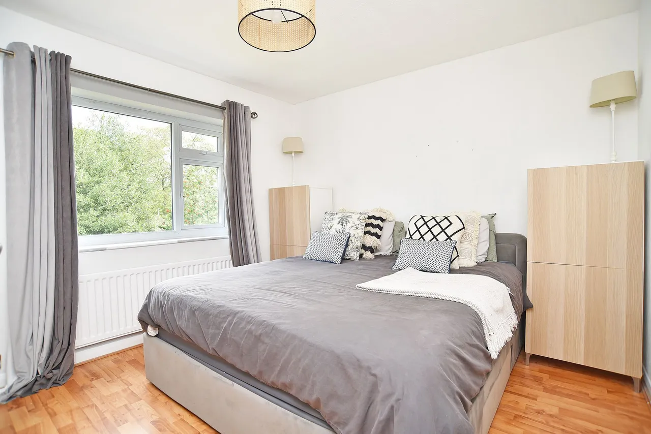 Wayside Crescent, Harrogate, HG2, photo 16