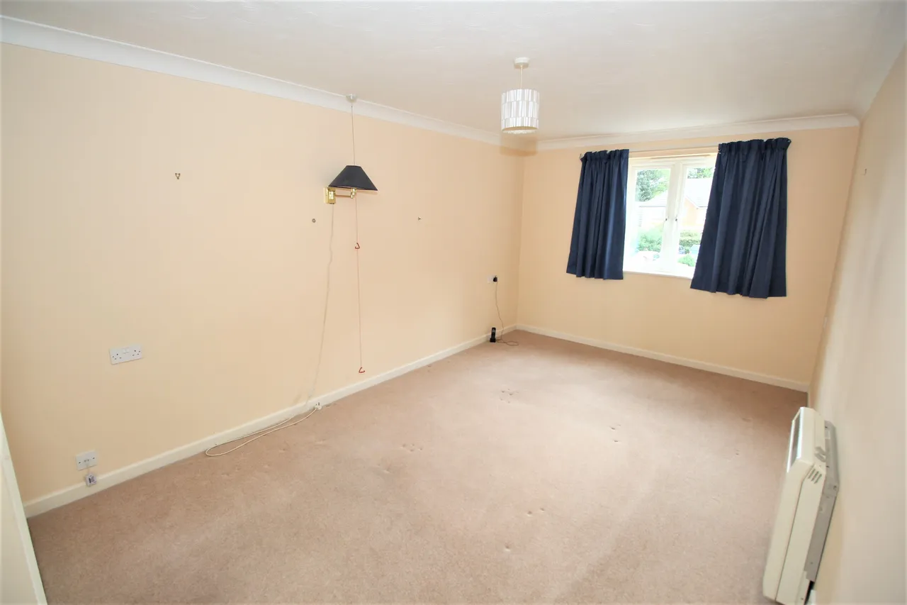 Ackender Road, Alton, GU34, photo 5