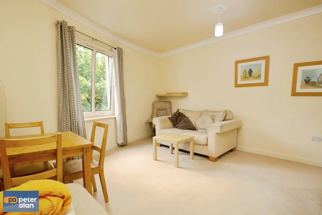 Carlotta Way, Cardiff, CF10, photo 8