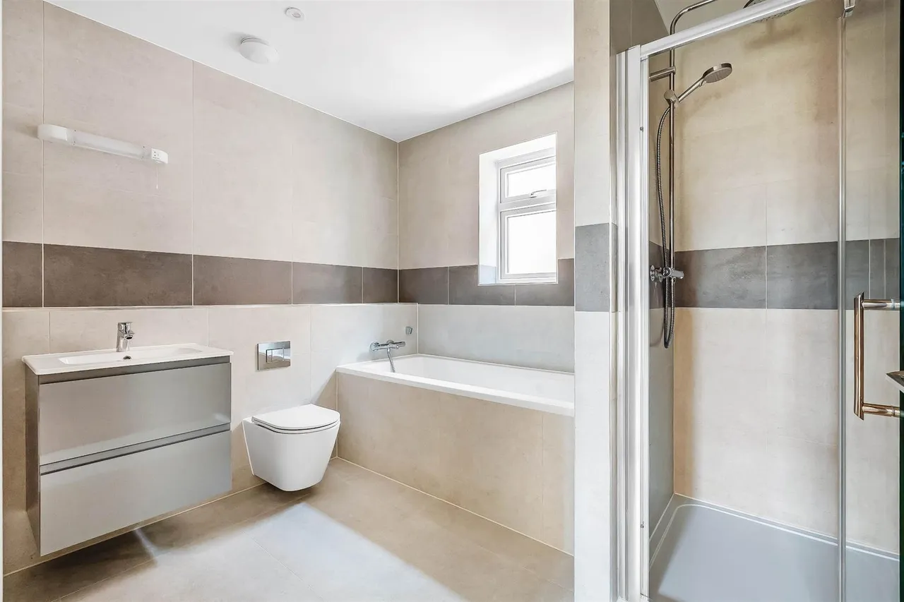 Leatherhead Road, Great Bookham, KT23, photo 8