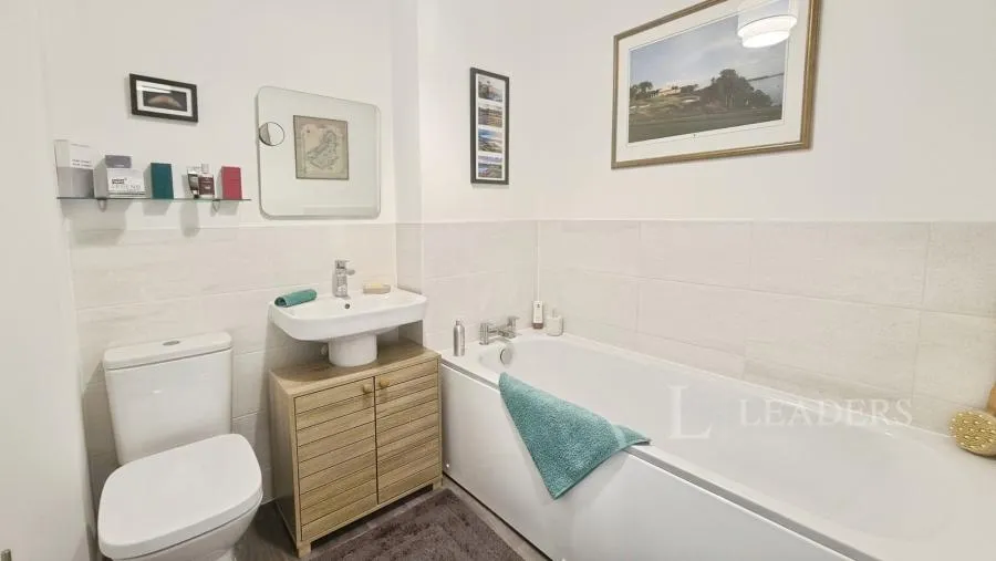 Baler Grove, Rose Green, PO21, photo 11