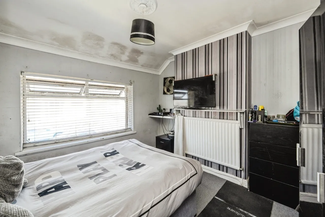 Pentyla Road, Swansea, SA2, photo 13