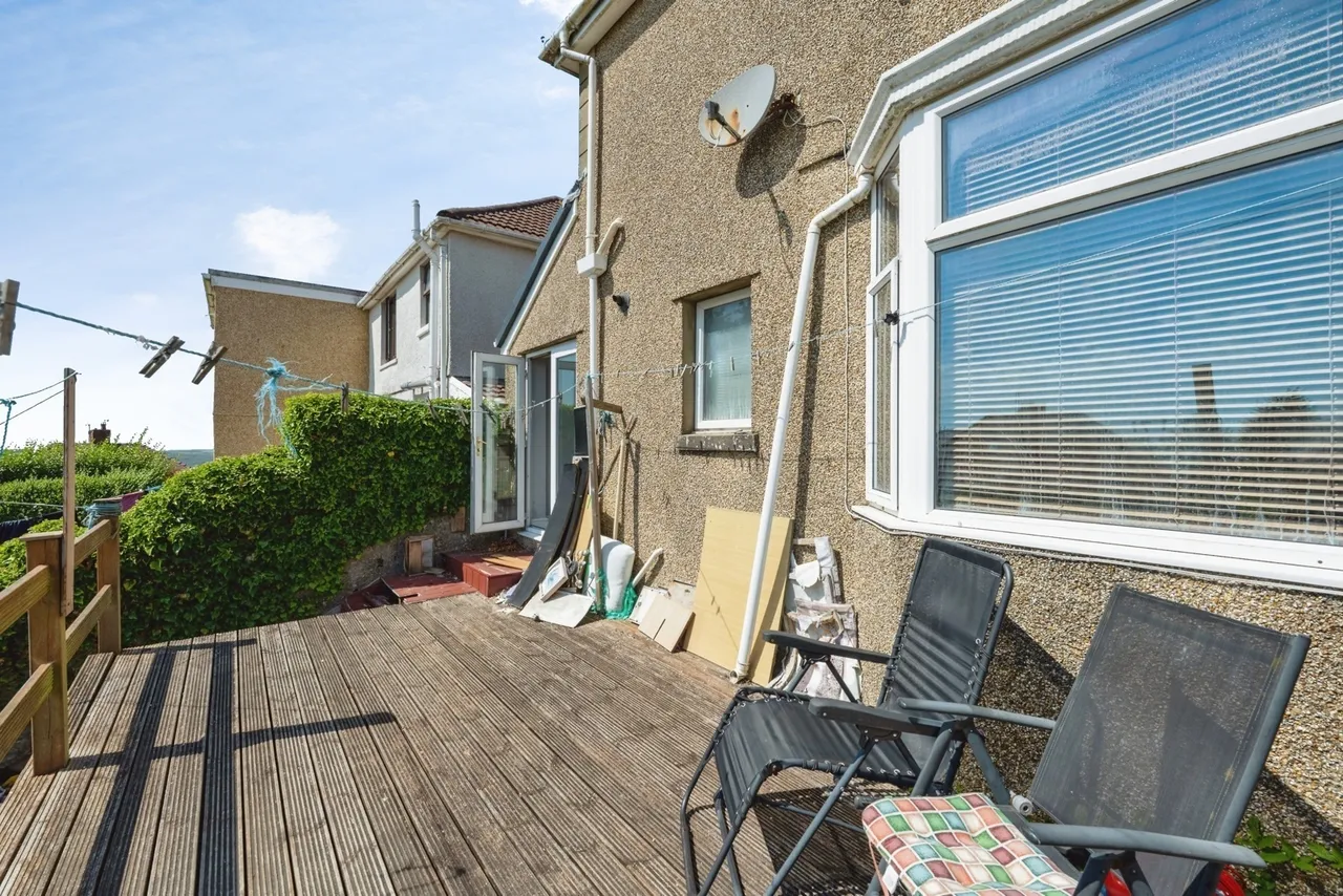 Pentyla Road, Swansea, SA2, photo 17
