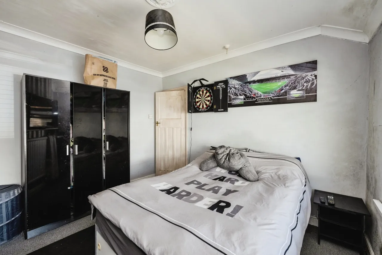 Pentyla Road, Swansea, SA2, photo 12