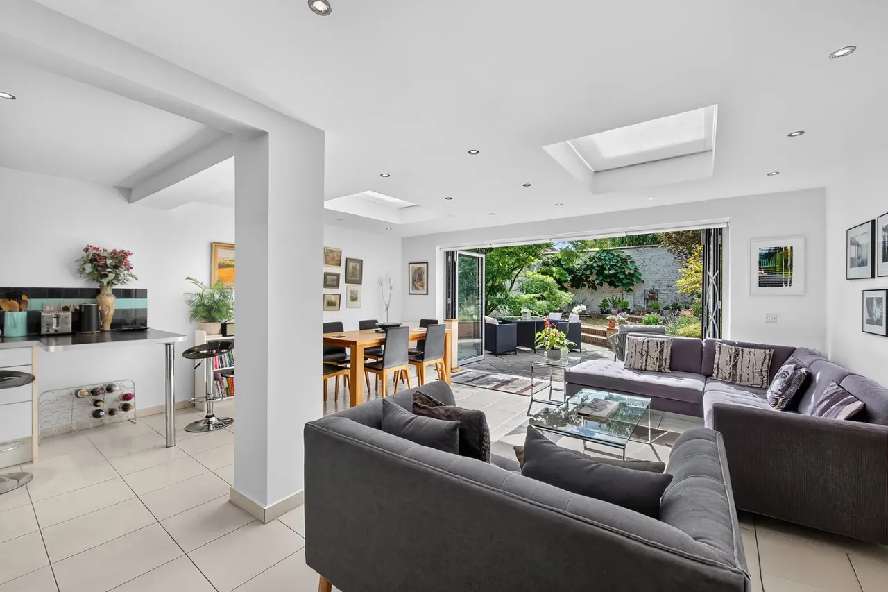 4 bed house for sale, Stanley Road, East Sheen, SW14