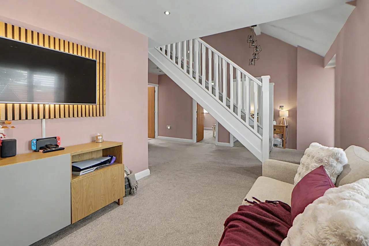 Arrowsmith Drive, Alsager, photo 13