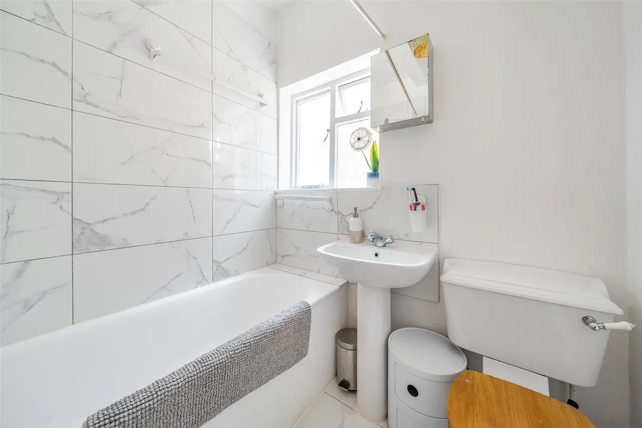Avenue Park Road, SE27, photo 9