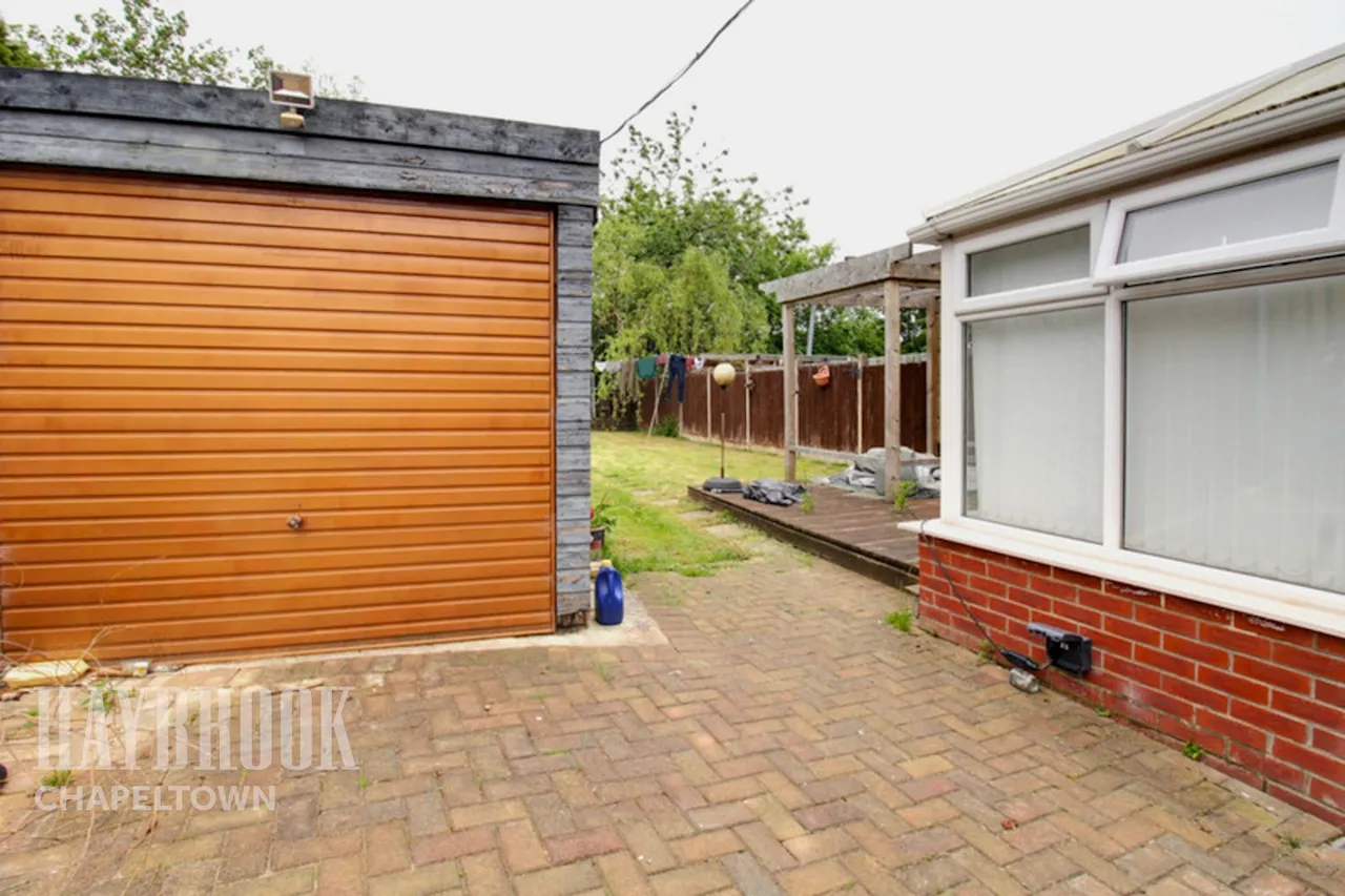 Sycamore House Road, Shiregreen, photo 9