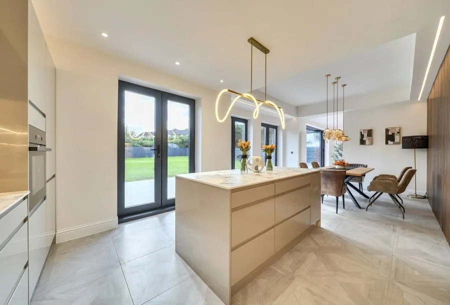 All Saints Road, SM1, photo 16
