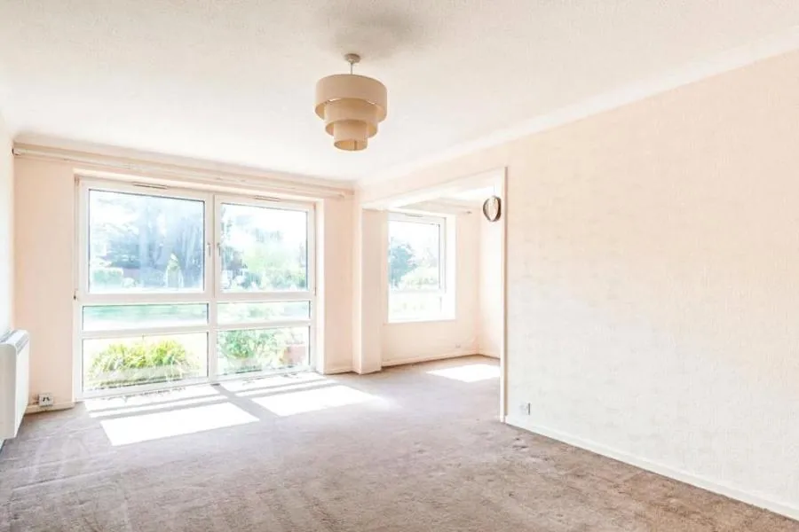 2 bed flat for sale, Kyoto Court, Bognor Regis, PO21
