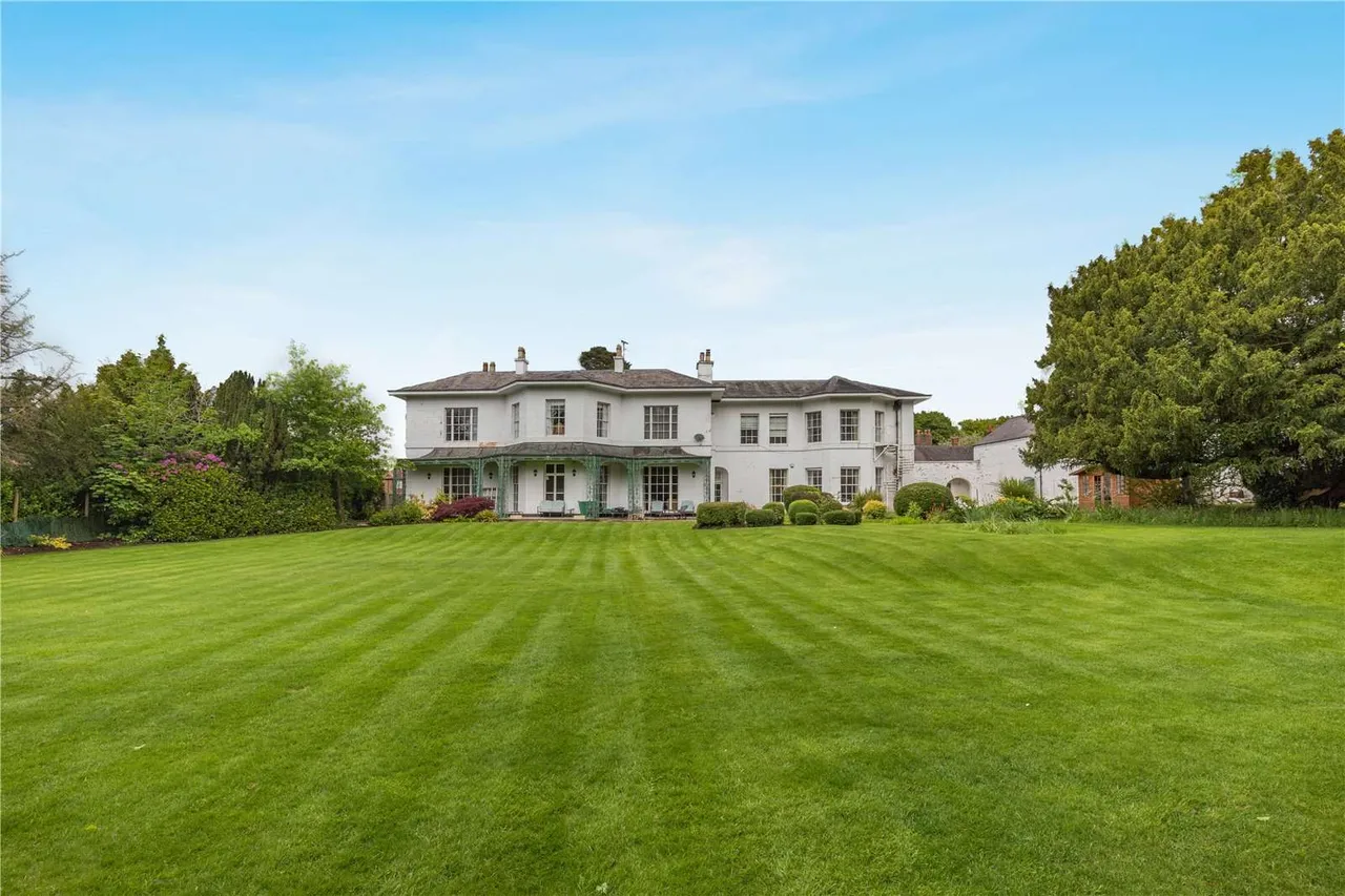7 bed house for sale, School Lane, Hartford, CW8