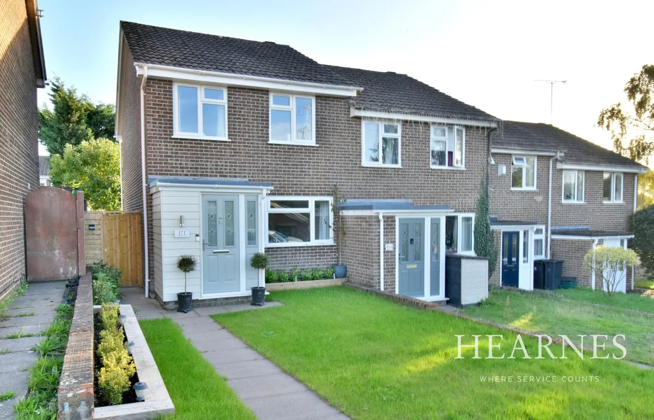 3 bed house for sale, Leeson Drive, BH22