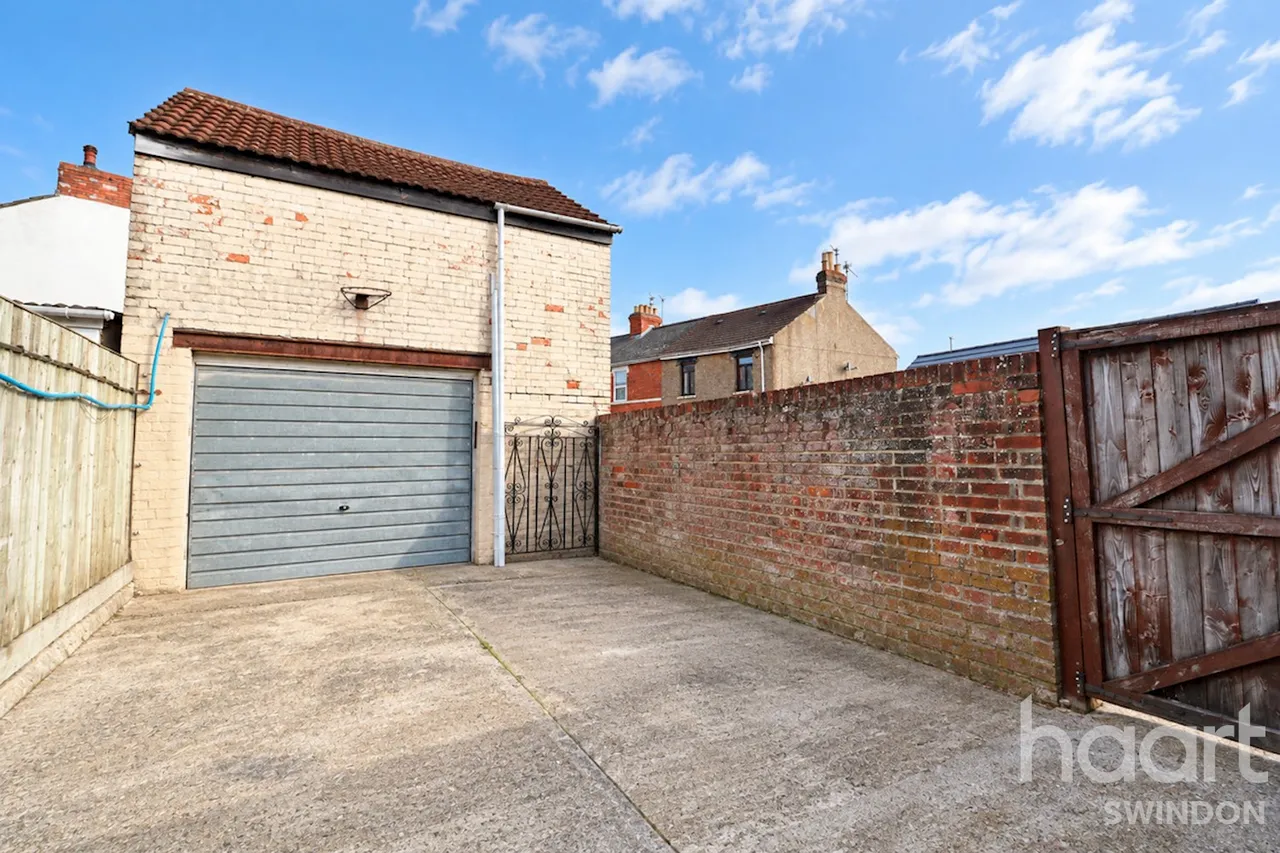 Ferndale Road, Swindon, SN2, photo 6