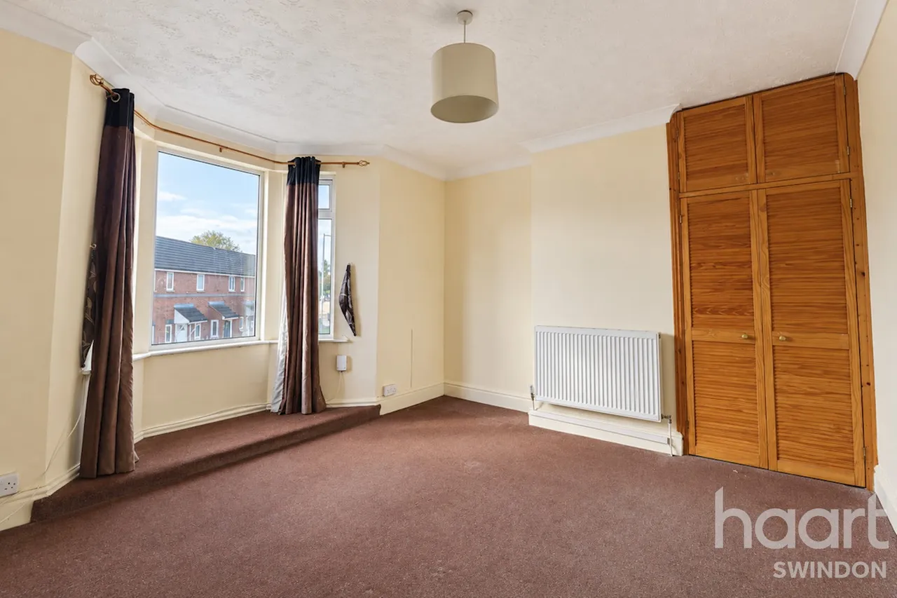 Ferndale Road, Swindon, SN2, photo 8