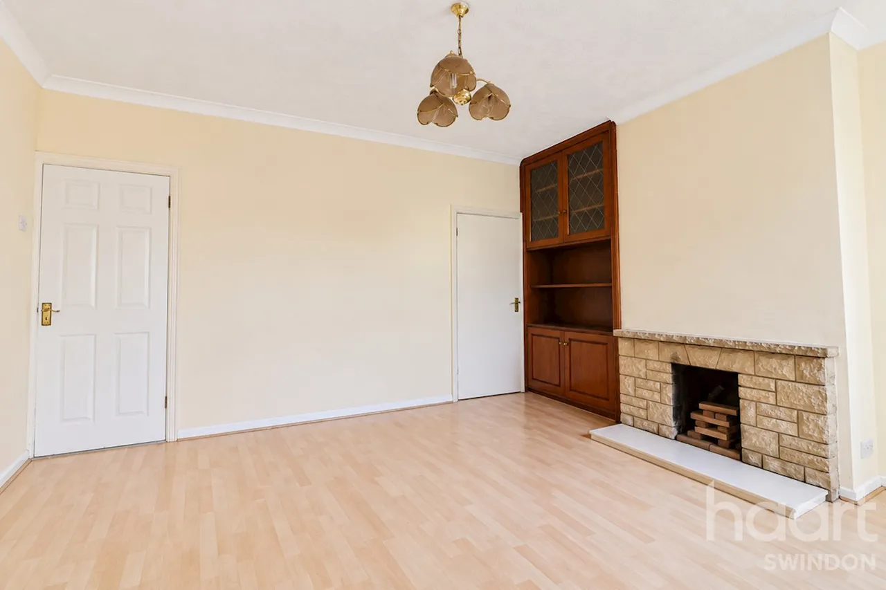 Ferndale Road, Swindon, SN2, photo 5