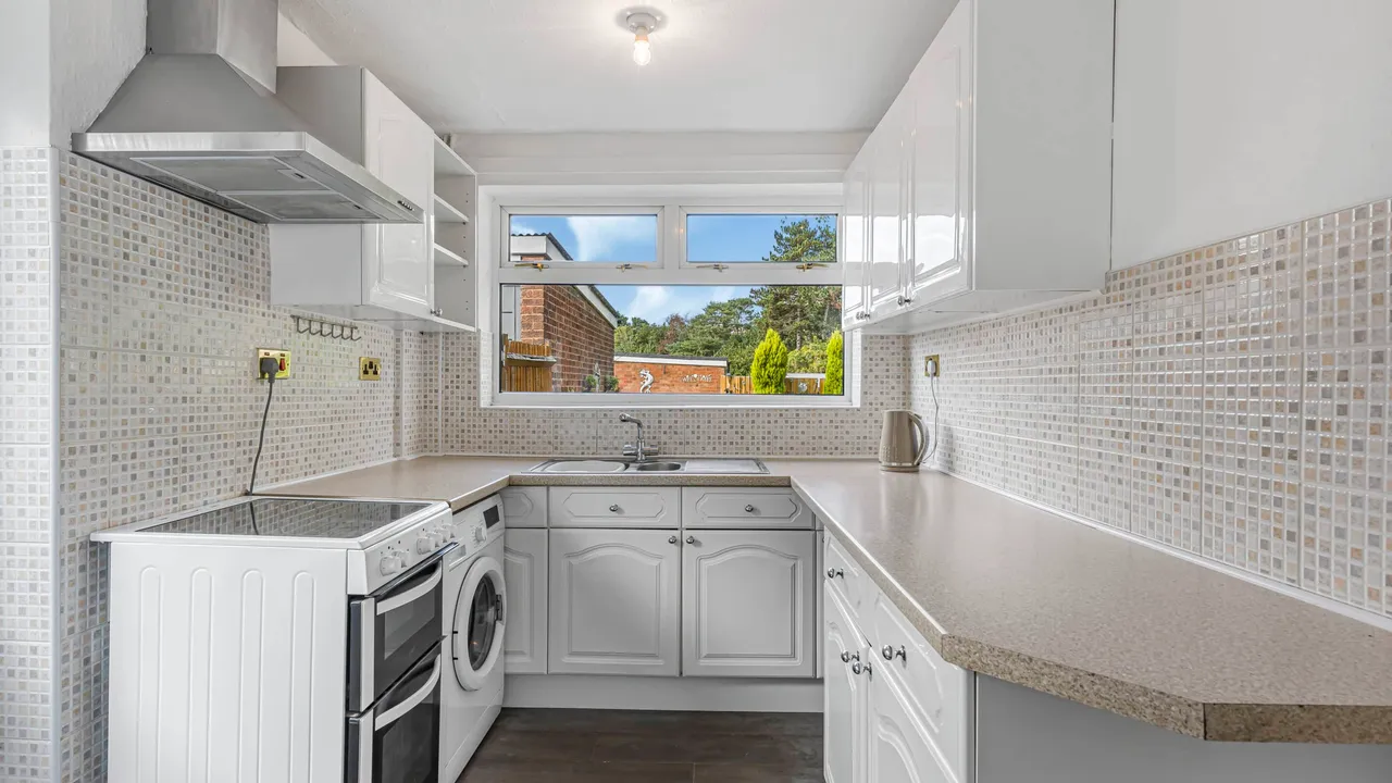 Lowlands Avenue, Sutton Coldfield, Sutton Coldfield, B74 3RA, photo 7