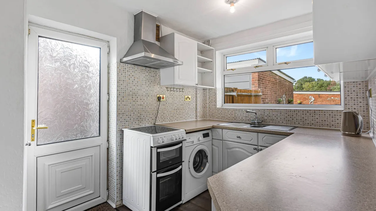 Lowlands Avenue, Sutton Coldfield, Sutton Coldfield, B74 3RA, photo 8