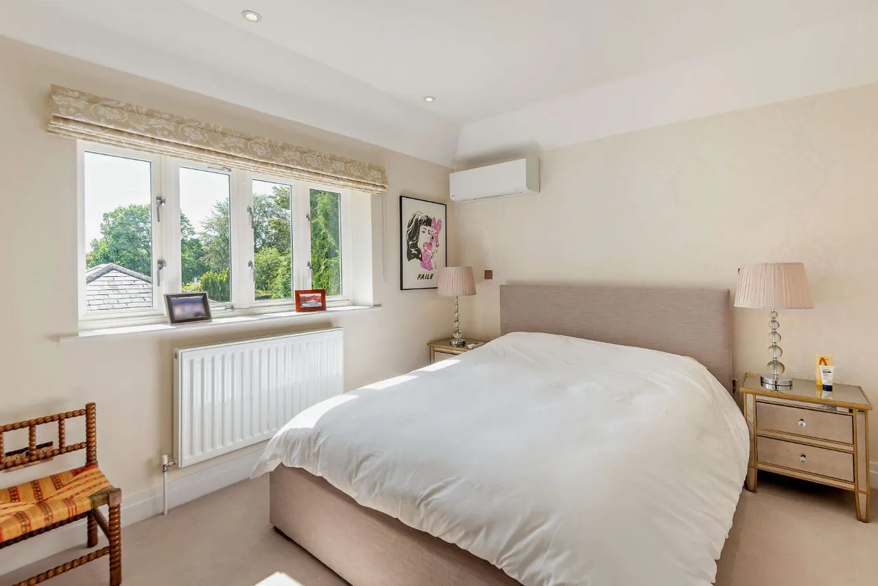 The Avenue, Chobham, GU24, photo 16