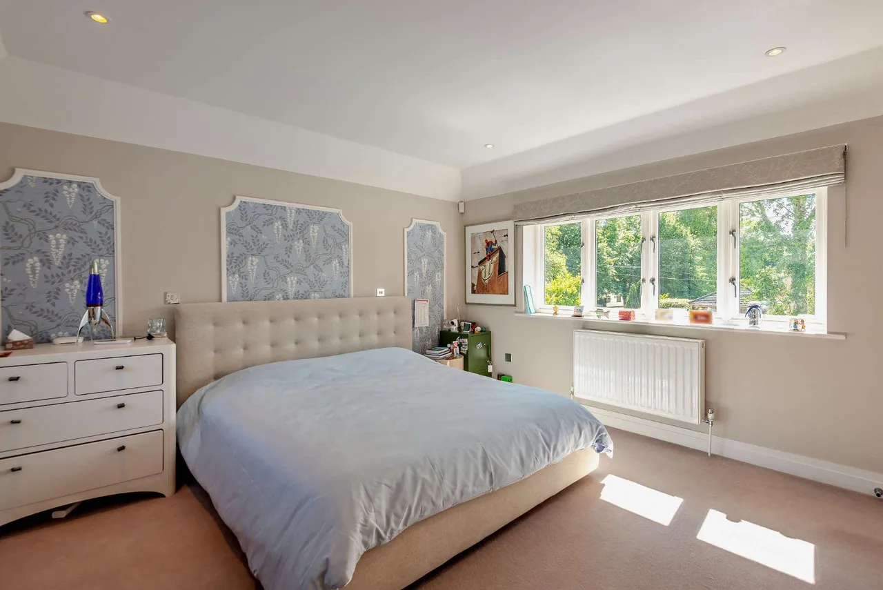 The Avenue, Chobham, GU24, photo 14