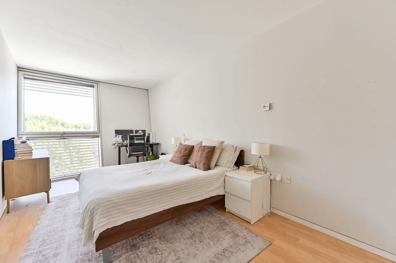 D42 Albion Riverside Building, 8 Hester Road, London, photo 7