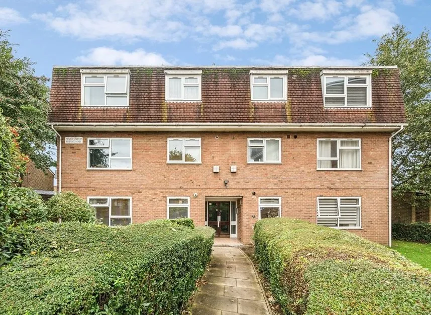 1 bed flat to rent — Rowan Close, Ealing, W5