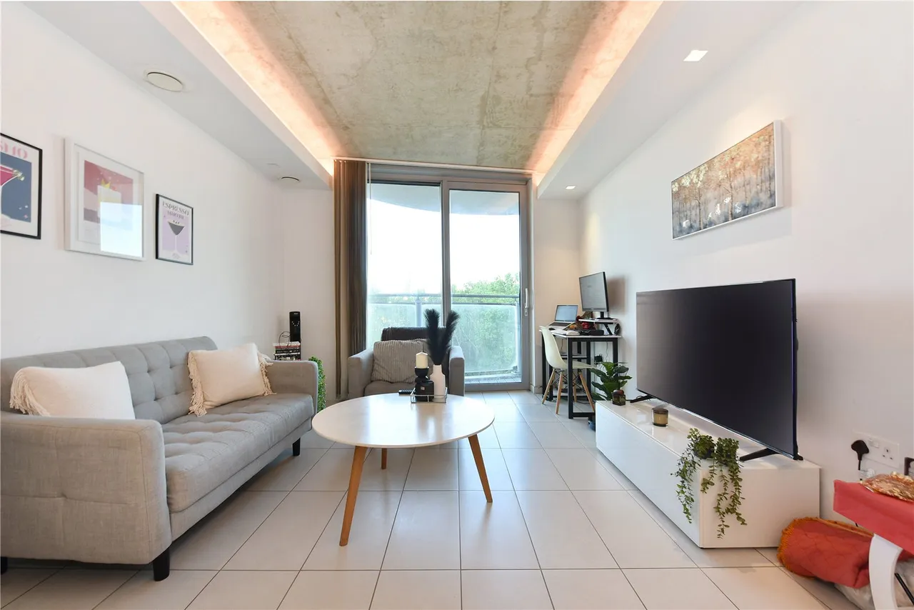 1 bed flat for sale, Tidal Basin Road, Canary Wharf, E16
