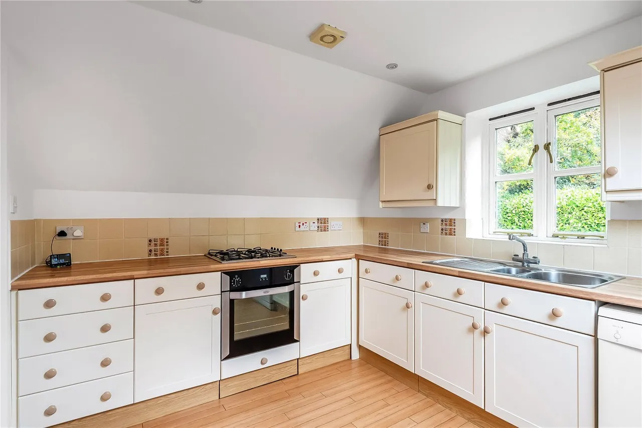 Stoneswood Road, Oxted, RH8, photo 9