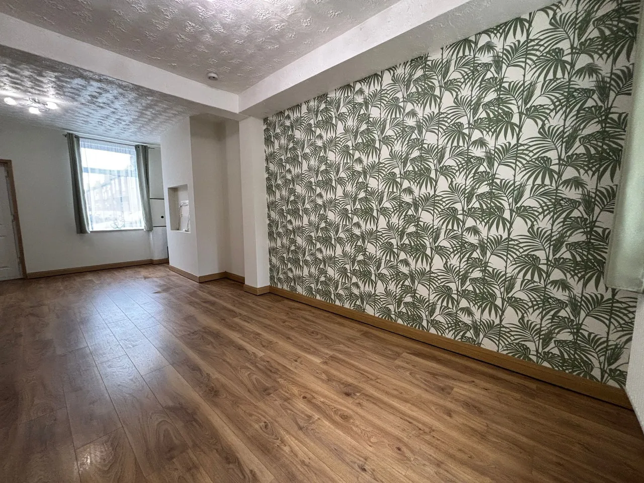 Uxbridge Street, Burton On Trent, DE14, photo 9