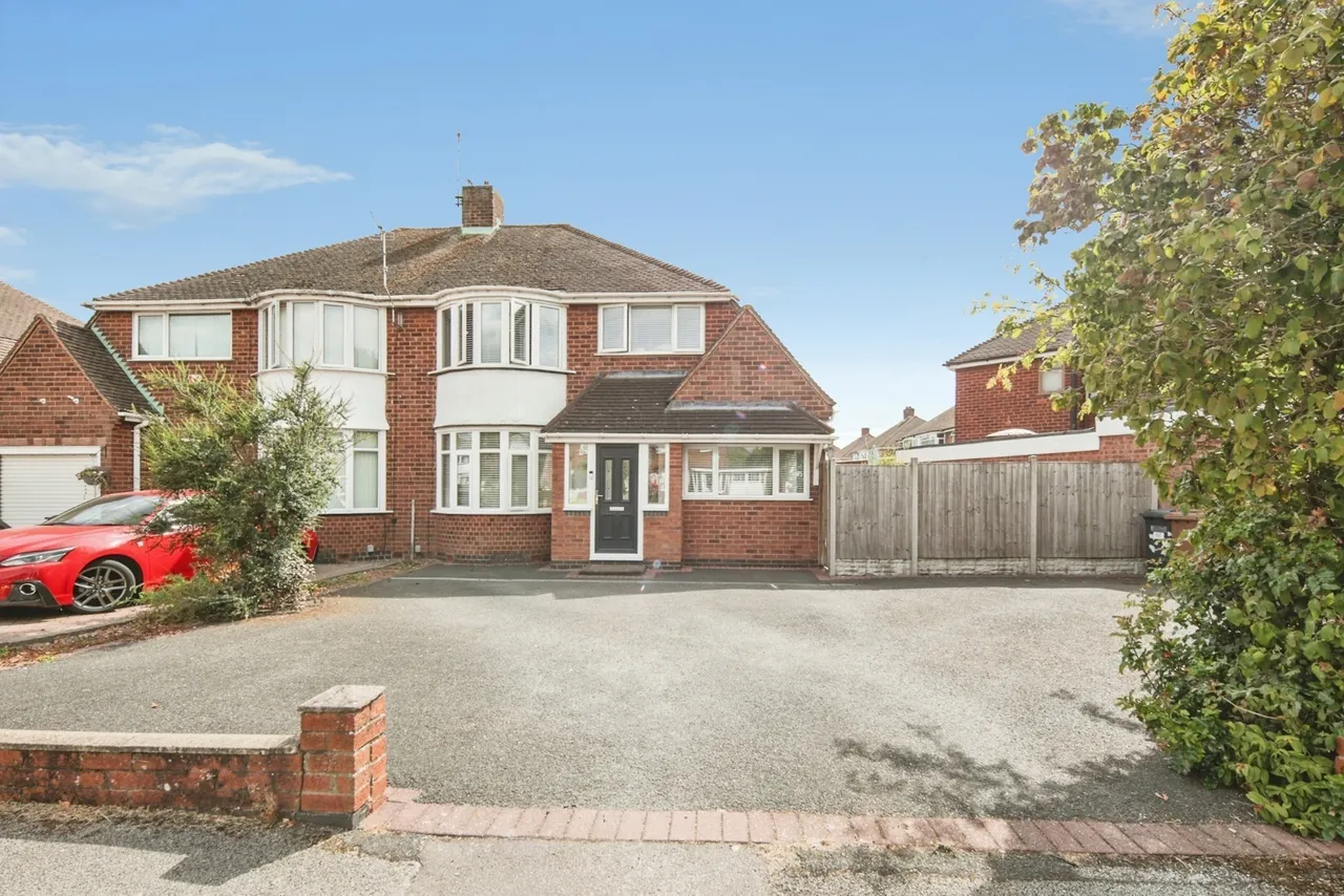 3 bed house for sale — Windleaves Road, Birmingham, West Midlands, B36