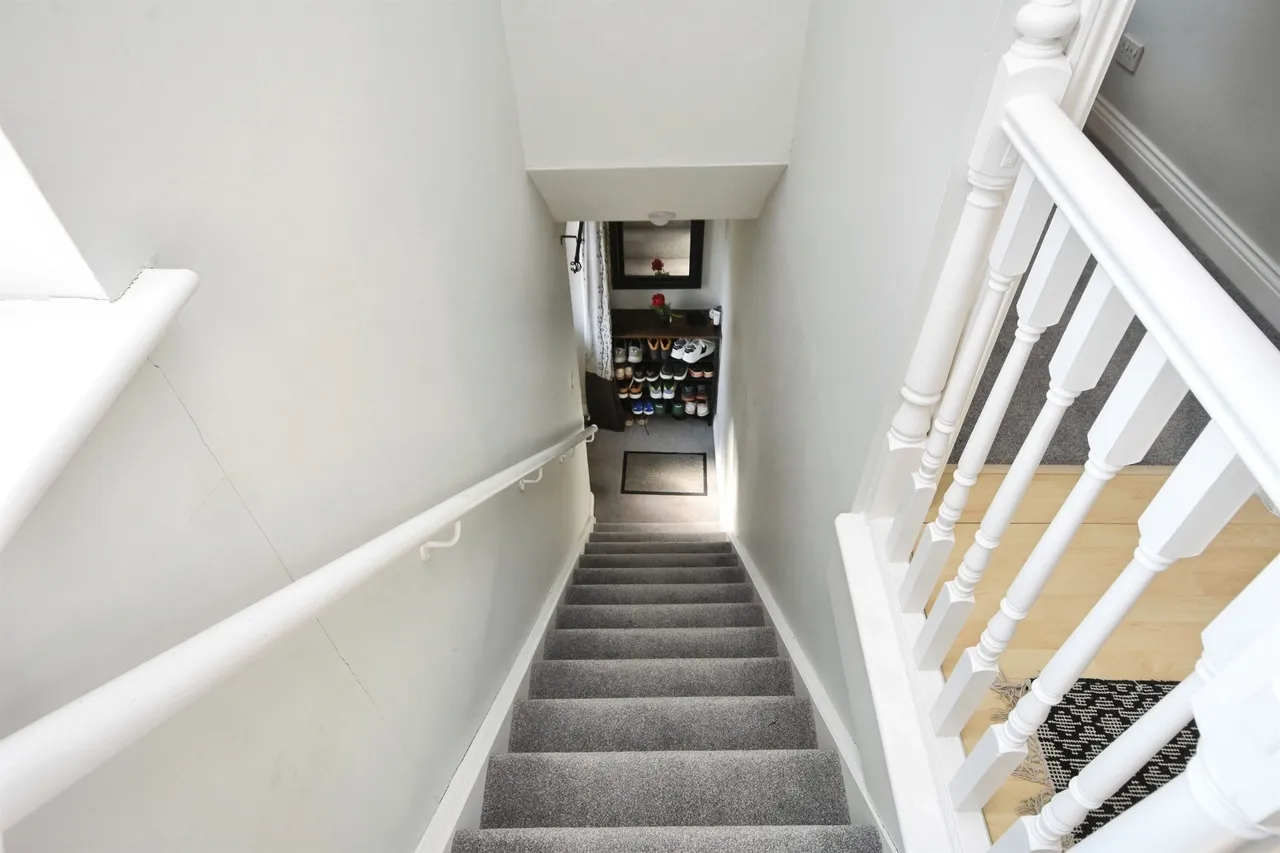 Cedar Avenue West, Chelmsford, CM1, photo 11