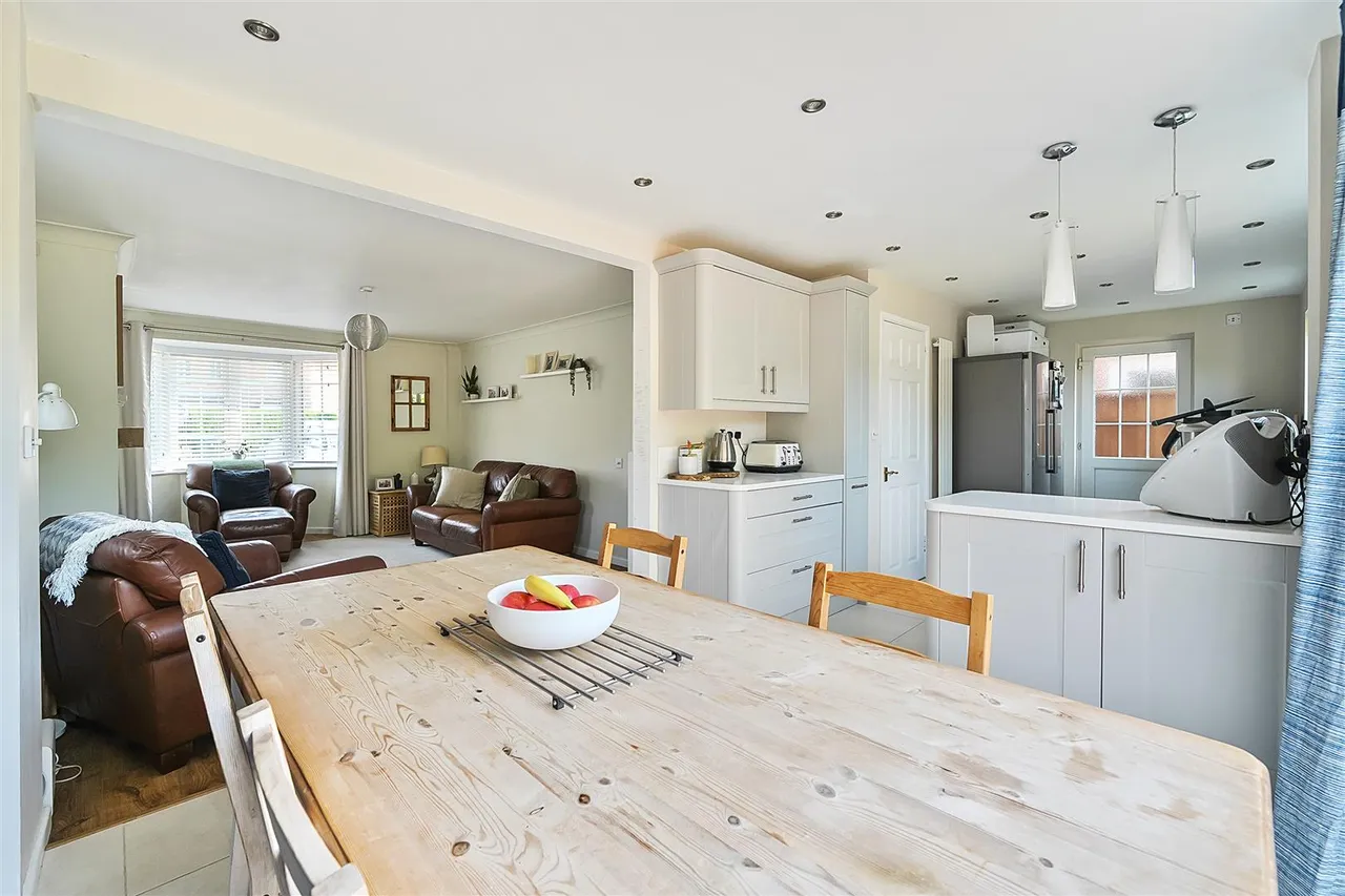 Corvette Avenue, Warsash, photo 10