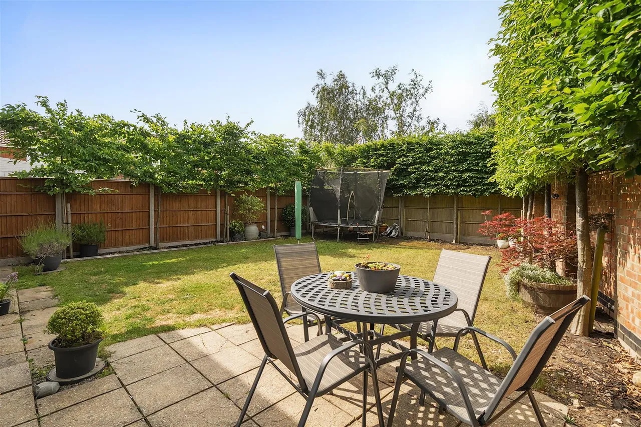 Corvette Avenue, Warsash, photo 3