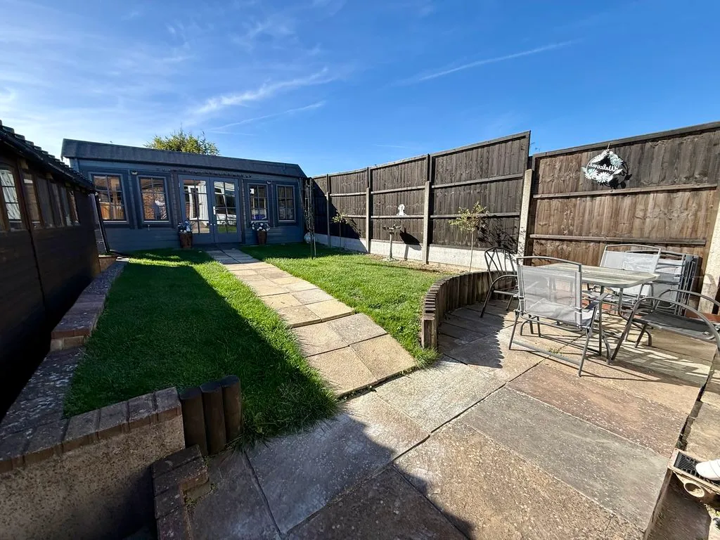 Chapterhouse Road, Luton, LU4, photo 13