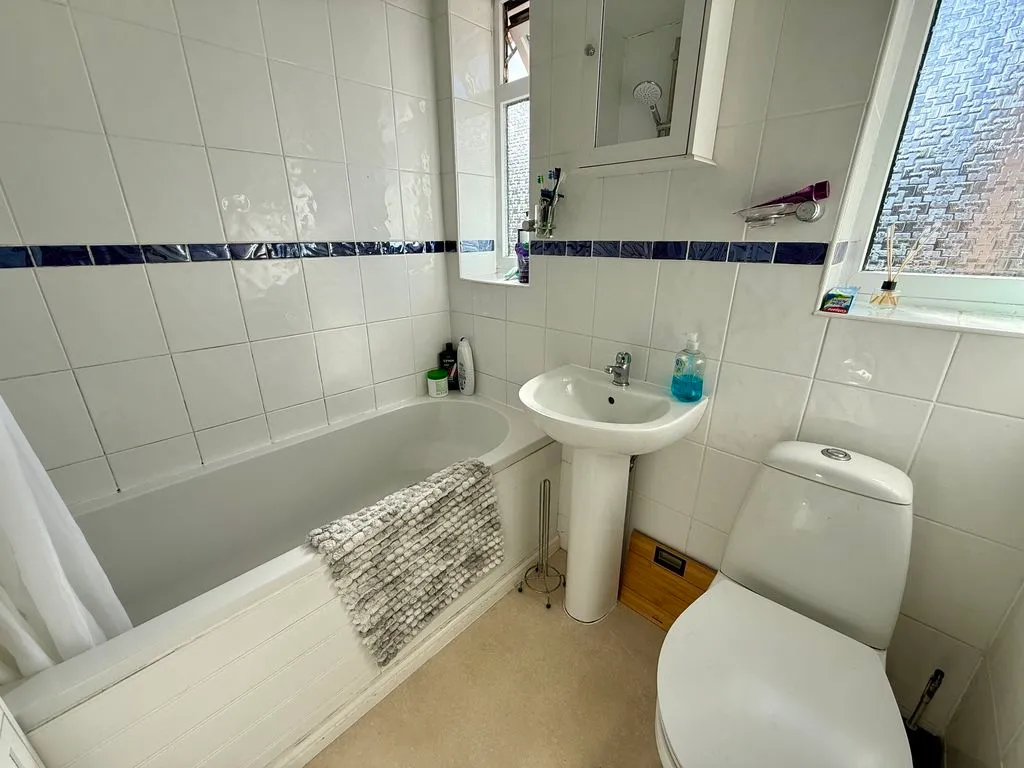 Chapterhouse Road, Luton, LU4, photo 9