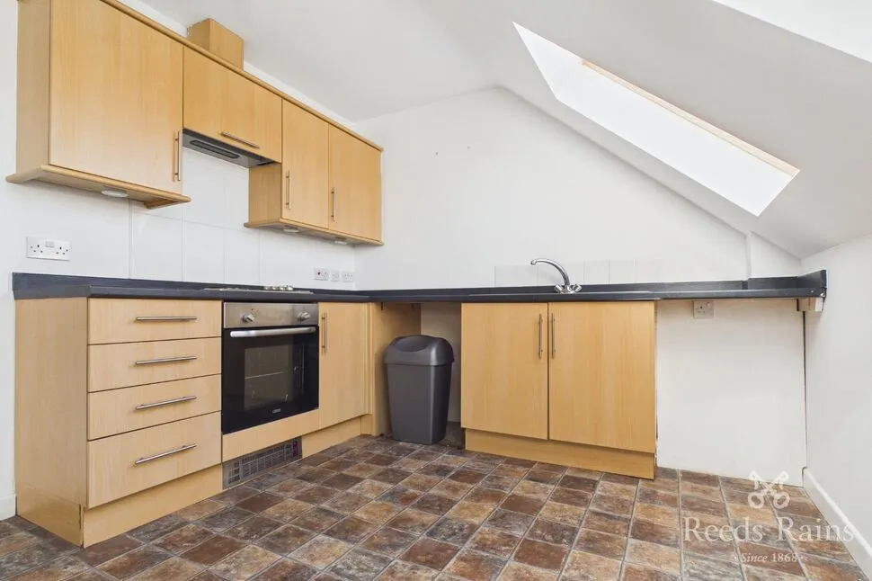 Heath Road, Holmewood, Derbyshire, S42, photo 3