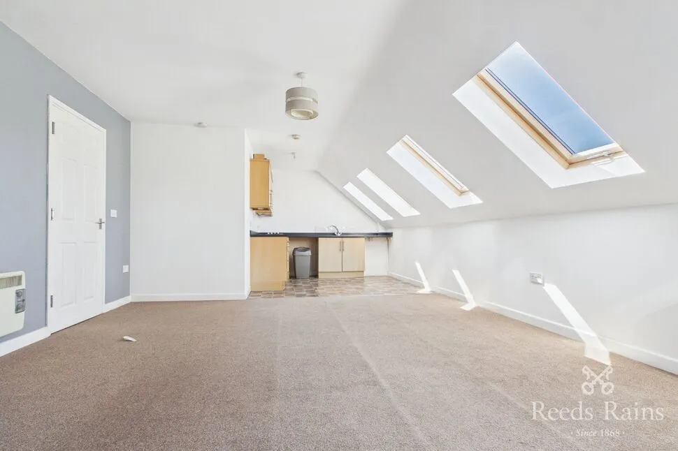 Heath Road, Holmewood, Derbyshire, S42, photo 5