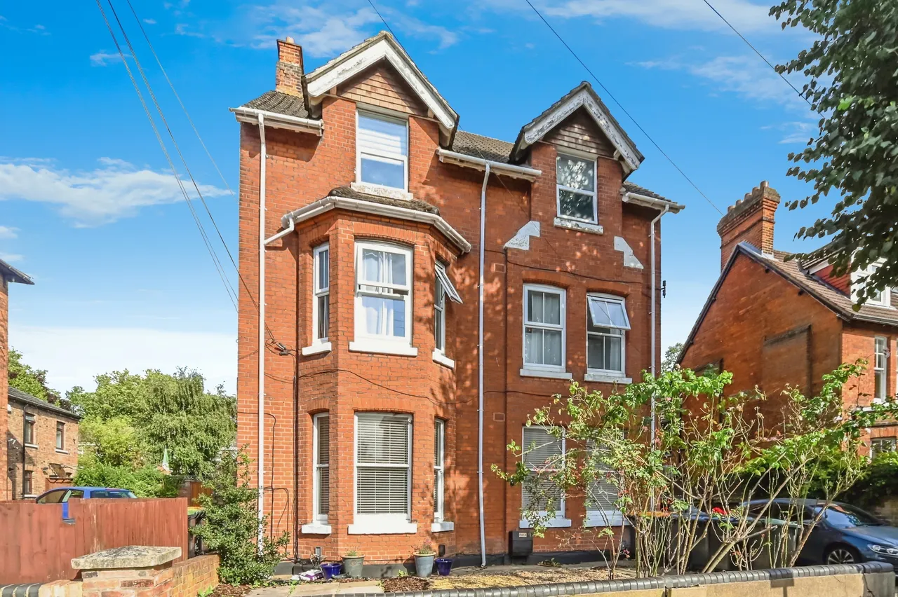 1 bed flat to rent, Chaucer Road, Bedford, MK40