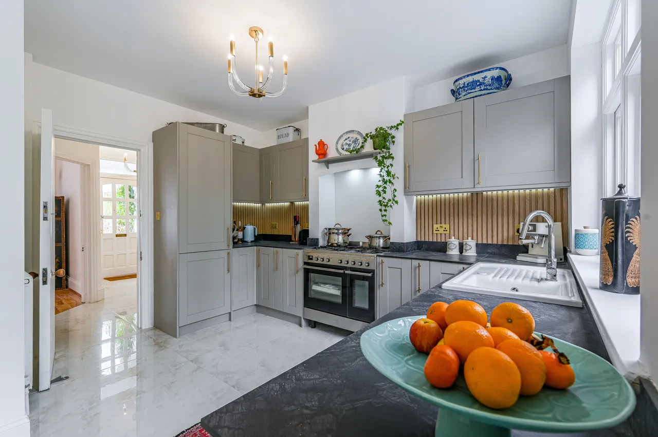 Rosewood, Bickley Crescent, Bromley, photo 6