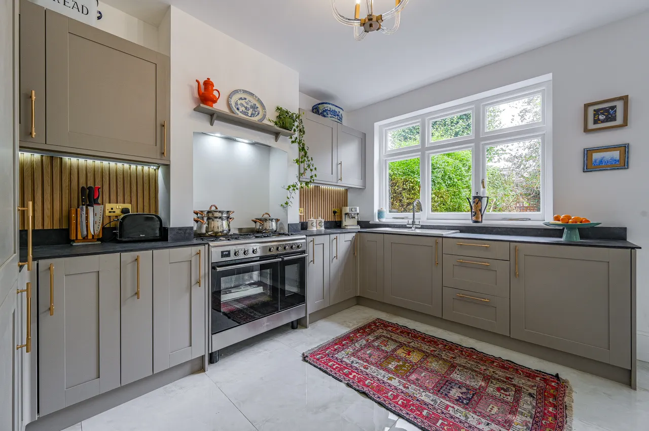 Rosewood, Bickley Crescent, Bromley, photo 7