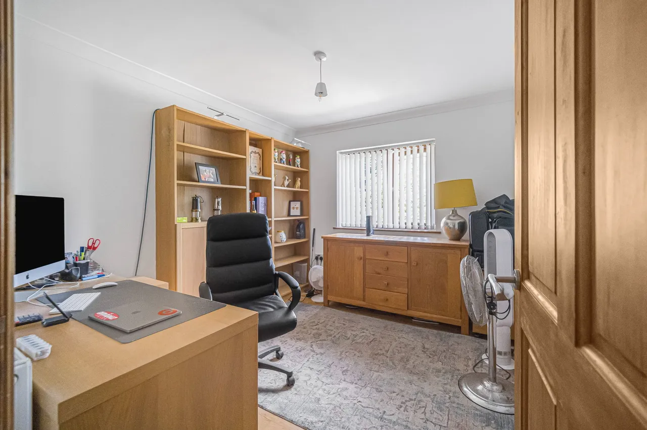 Gelligron Road, Pontardawe, SA8, photo 13