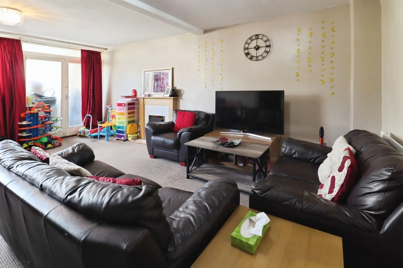 Ilminster Close, Barry, CF63, photo 4