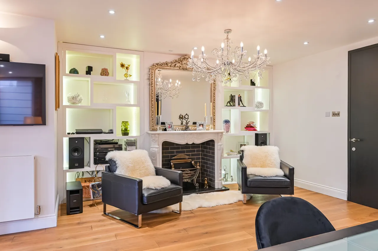 8 Osborne Road, London, photo 12
